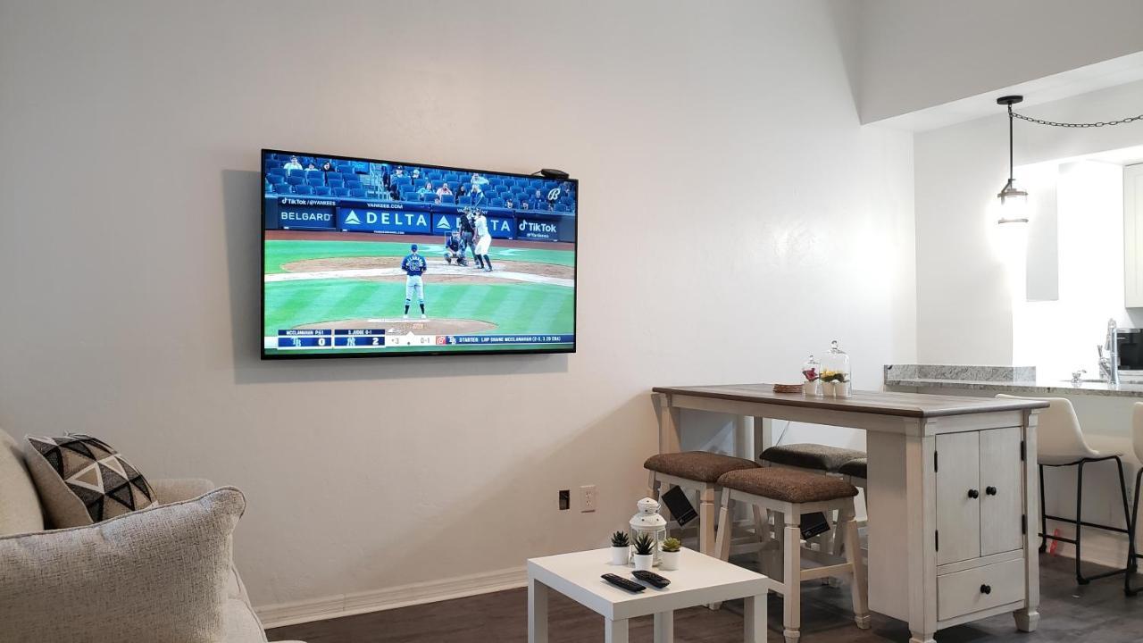 Discover Luxury Condo Steps Away From Celebration Pointe And I-75! Gainesville Exteriör bild
