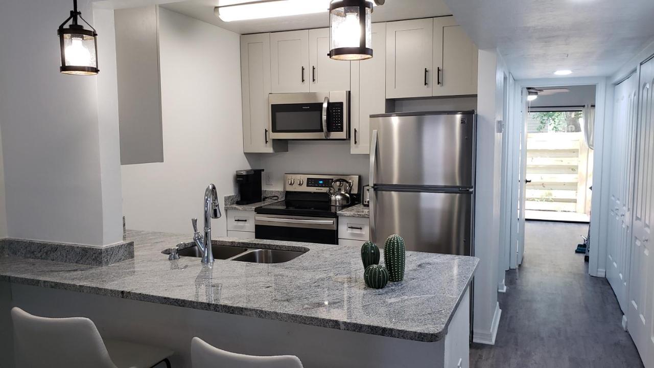 Discover Luxury Condo Steps Away From Celebration Pointe And I-75! Gainesville Exteriör bild