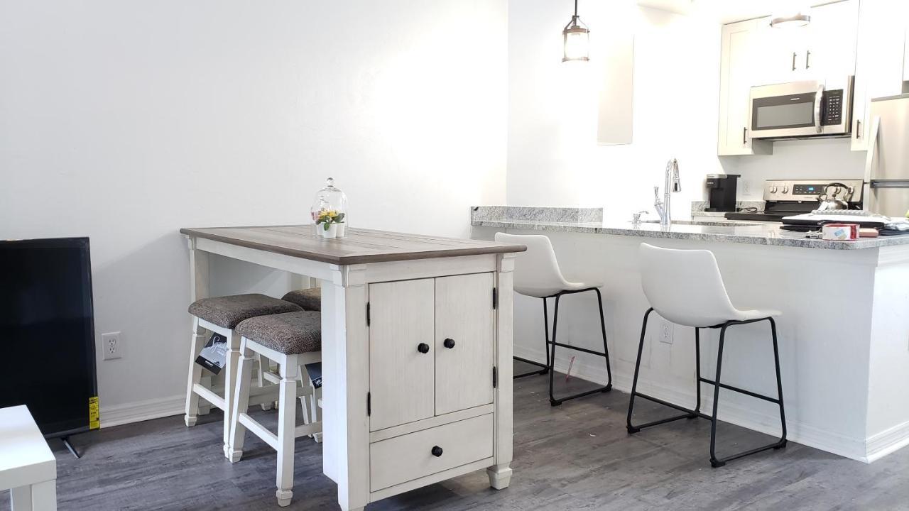 Discover Luxury Condo Steps Away From Celebration Pointe And I-75! Gainesville Exteriör bild