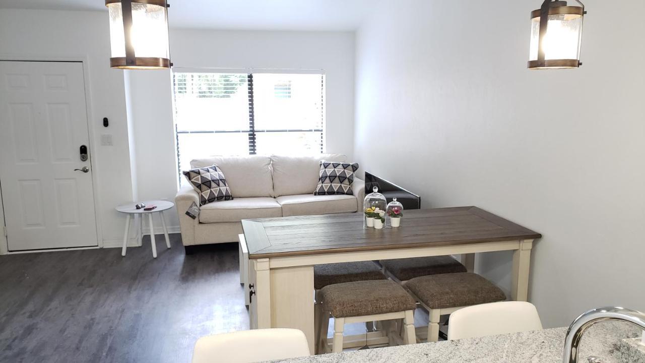 Discover Luxury Condo Steps Away From Celebration Pointe And I-75! Gainesville Exteriör bild