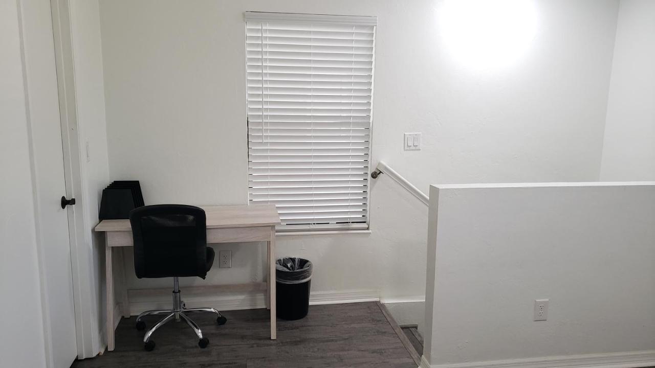 Discover Luxury Condo Steps Away From Celebration Pointe And I-75! Gainesville Exteriör bild