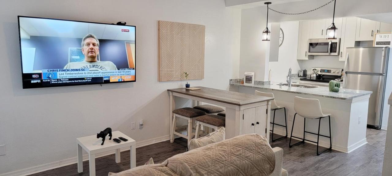 Discover Luxury Condo Steps Away From Celebration Pointe And I-75! Gainesville Exteriör bild