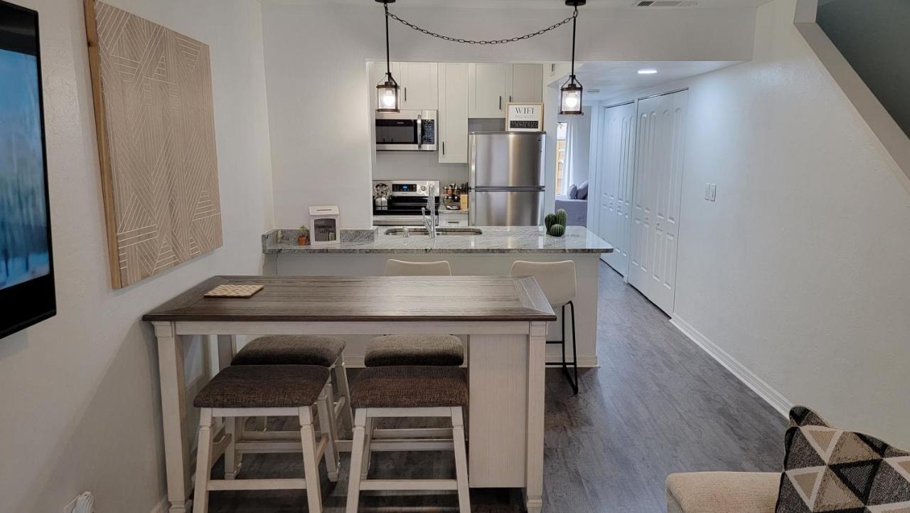 Discover Luxury Condo Steps Away From Celebration Pointe And I-75! Gainesville Exteriör bild